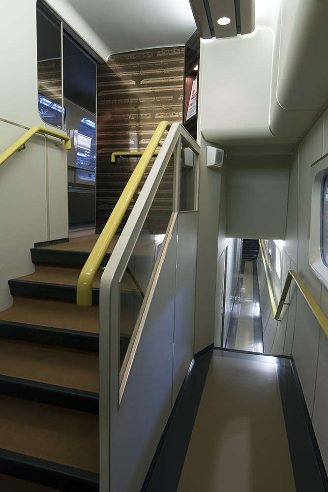 リニア・鉄道館に行こう(18) 100系2階にできたあこがれの食堂車：達人
