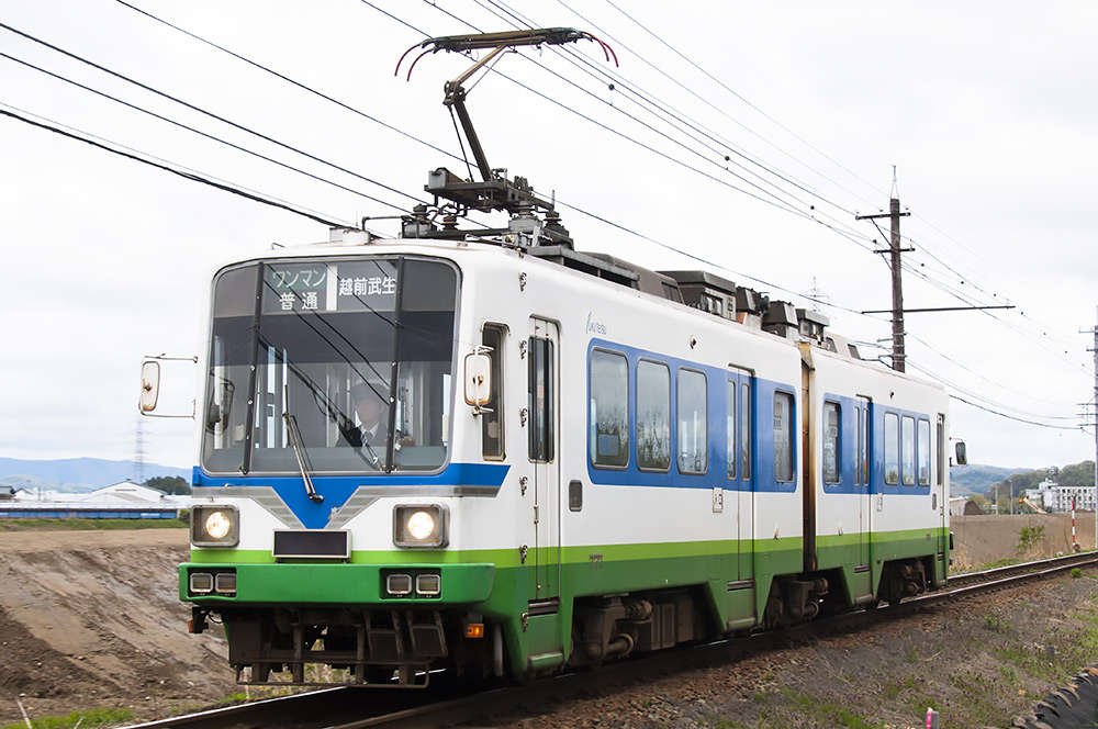 岐阜県ゆかりの車両も、いま福井県で活躍中：達人に訊け！：中日新聞Web