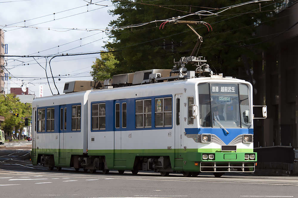 岐阜県ゆかりの車両も、いま福井県で活躍中：達人に訊け！：中日新聞Web