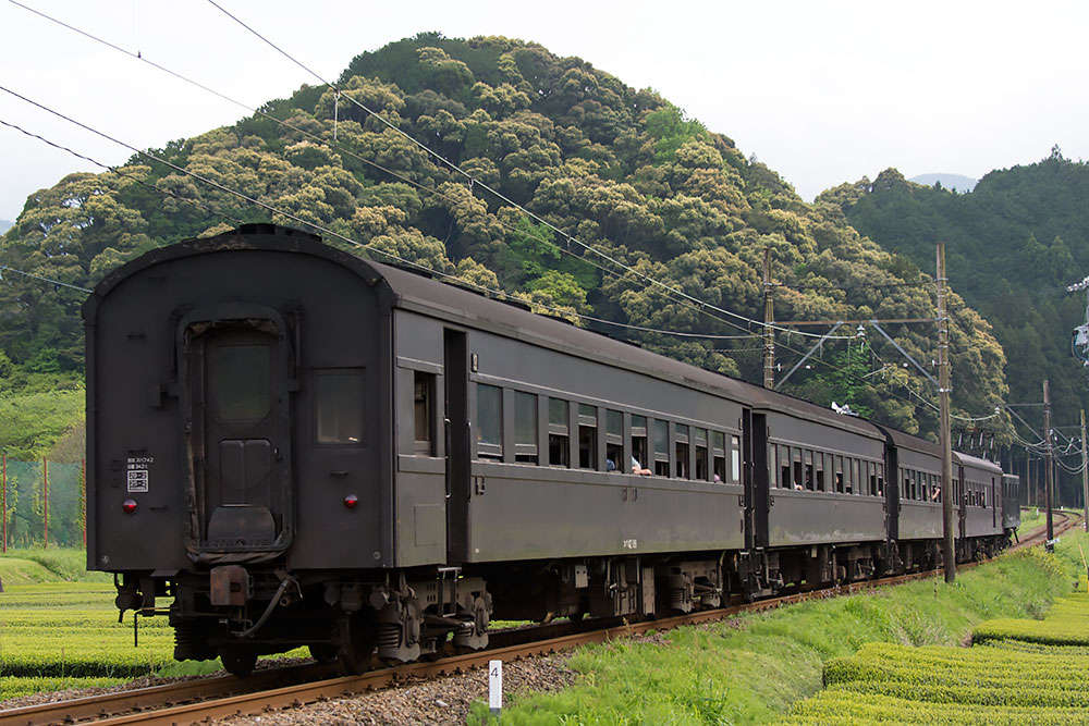 10時間57分もの旧形客車の旅が大盛況！ ：達人に訊け！：中日新聞Web