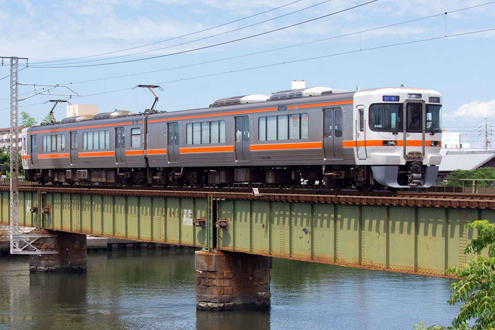 電車の車両記号「クハ」「モハ」「クモハ」の意味 は？｜鉄道“超”基礎