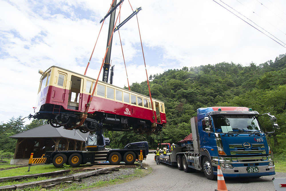 尾小屋鉄道開業100周年でキハ３が里に降りた！：達人に訊け！：中日新聞Web