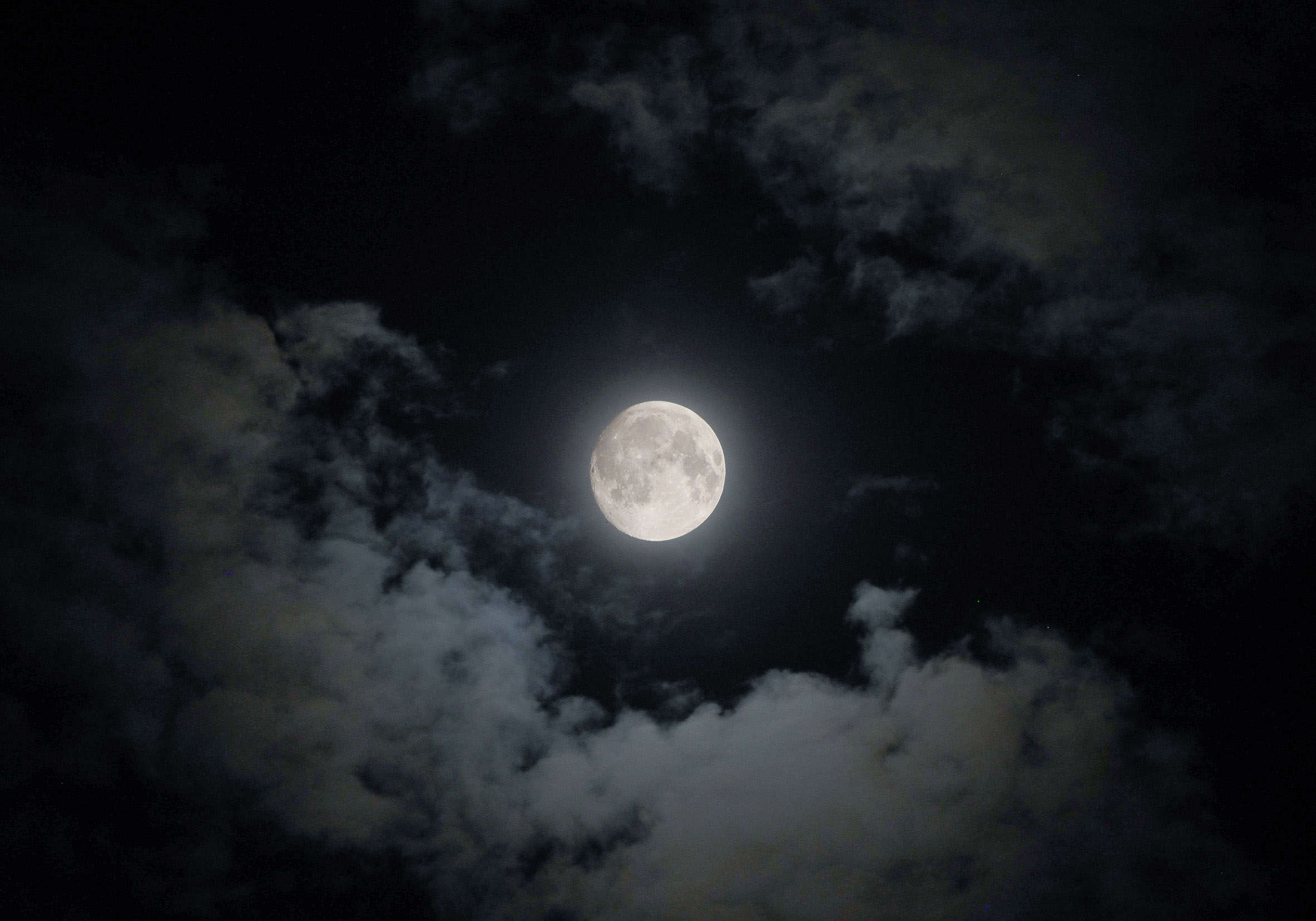 月 2020 2 満月 満月の名前 スノームーンは2月の満月